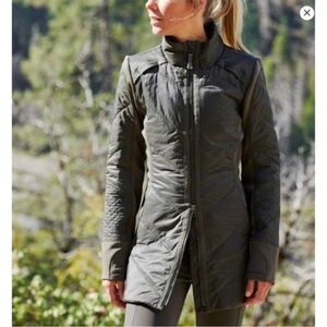 Athleta Rock Ridge PrimaLoft® Coat Insulated Longer Hem Jacket Arbor Olive SZ M